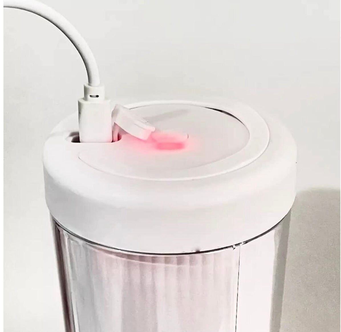 Nešiojamas pakraunamas plaktuvas(blenderis) - Savamrate.lt