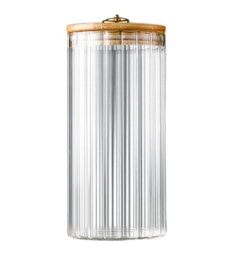 Stiklinė cukrinė, briaunota 1150 ml. baltam fone