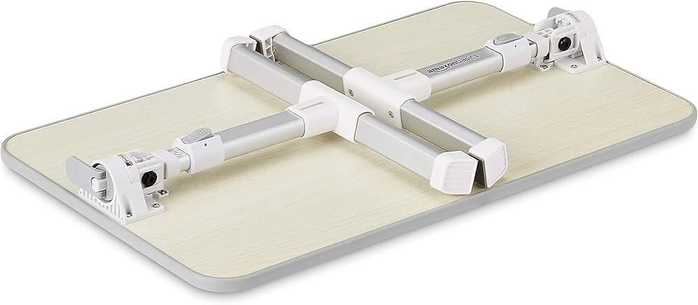 Reguliuojamas-nešiojamas staliukas kompiuteriui