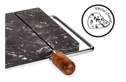 Juoda marmurinė sūrio pjaustymo lentelė su lipduku