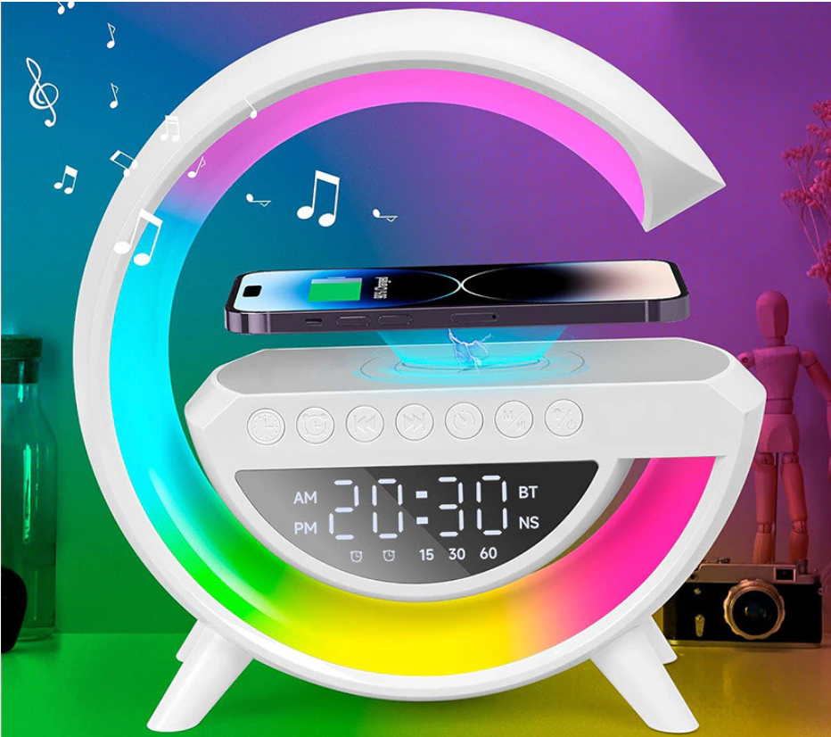 RGB LED žaidimų lempa su belaidžiu įkrovimu ir garsiakalbiu